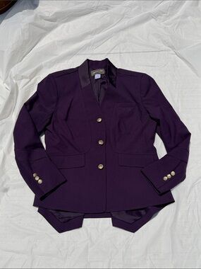 Delta Deep Purple Tailored flight attendant Blazer with Gold Buttons